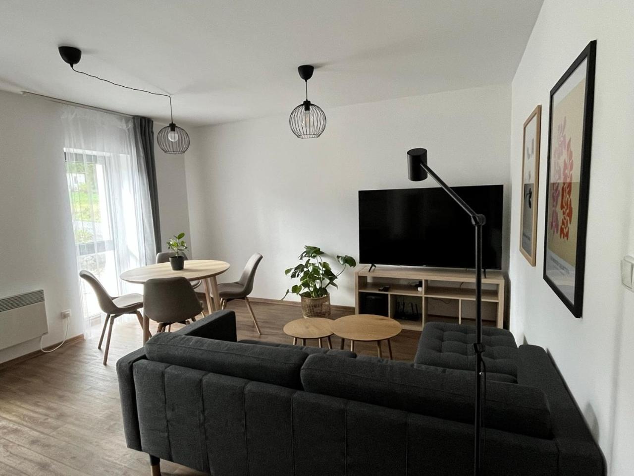 Sanky Apartmany ลิเบอเรซ ภายนอก รูปภาพ