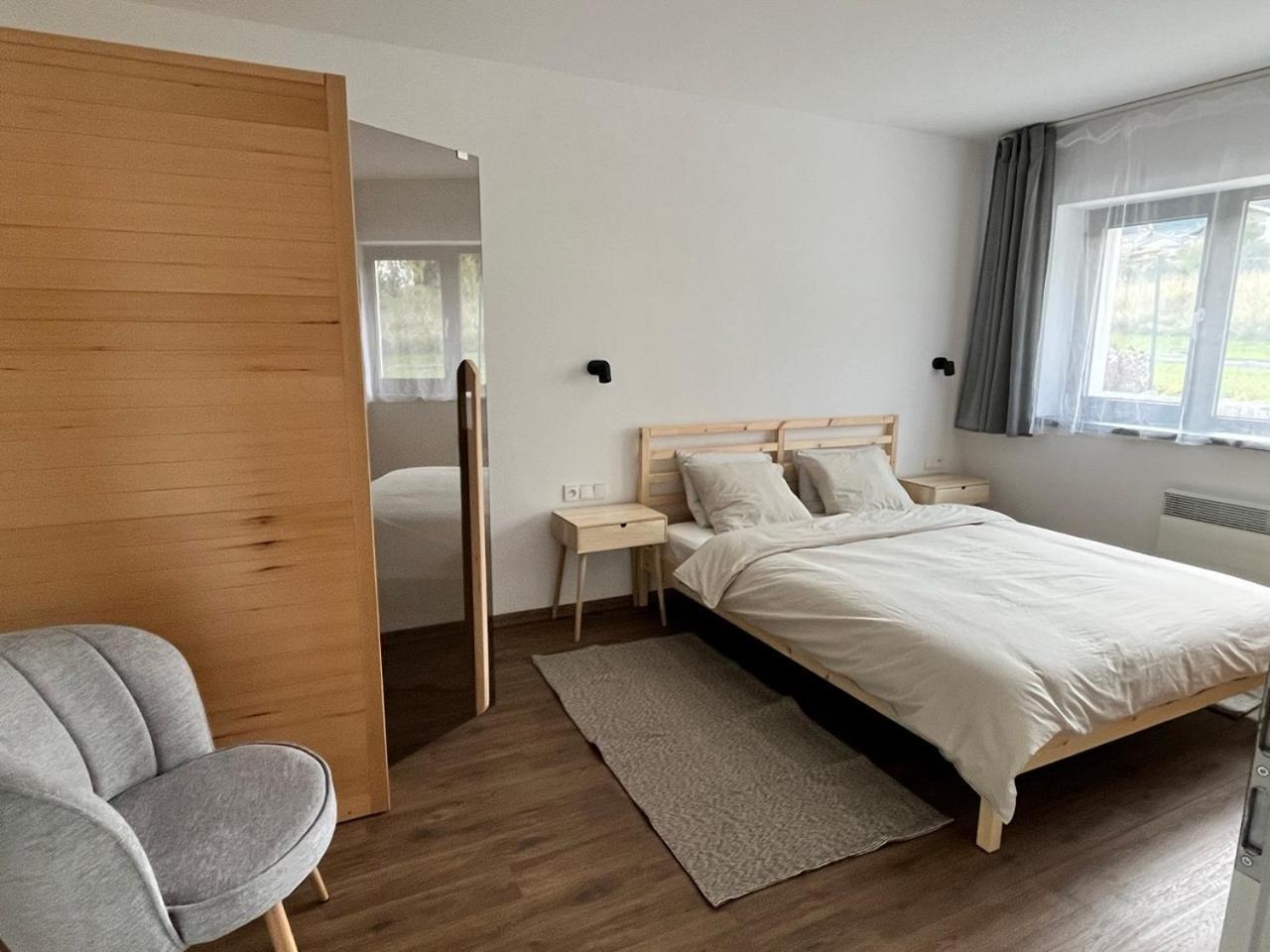 Sanky Apartmany ลิเบอเรซ ภายนอก รูปภาพ