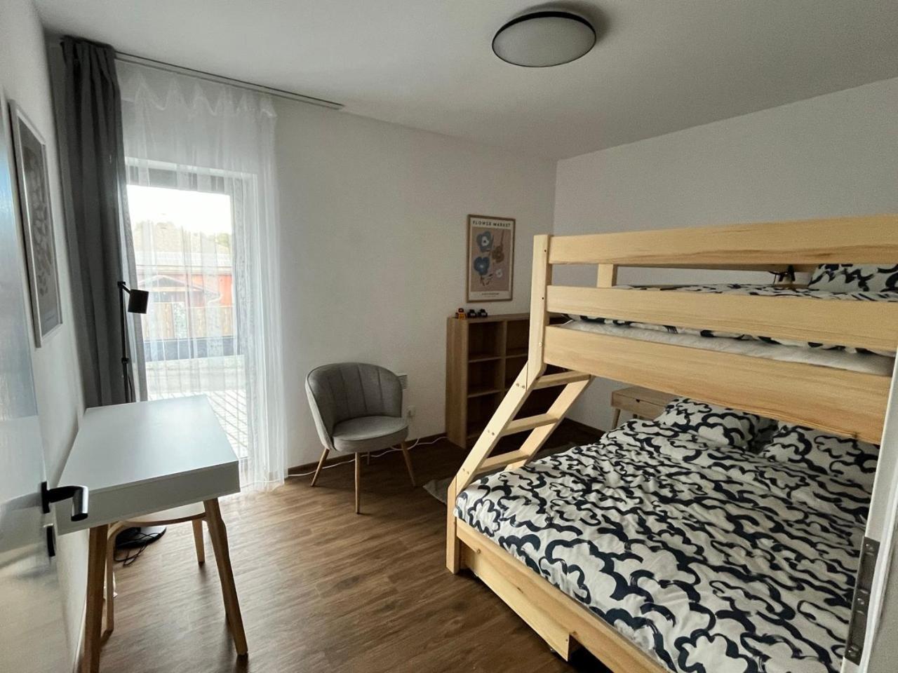 Sanky Apartmany ลิเบอเรซ ภายนอก รูปภาพ